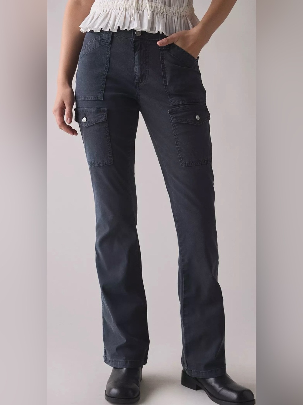 NWT! BDG Brigid Canvas Black Low Rise Bootcut Utility Pants, size 26